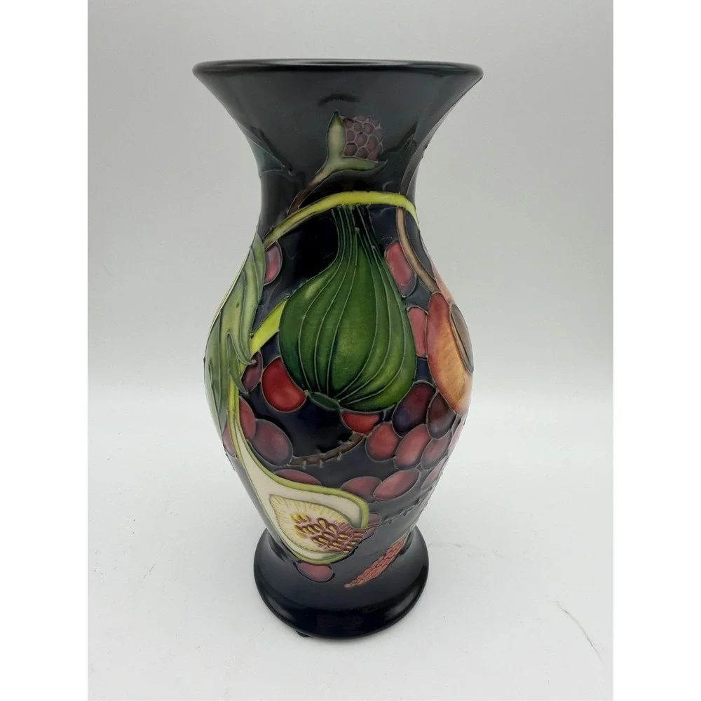 Moorcroft Emma Bossons Queen's Choice Fruit Vase 2000 Signed 7.75